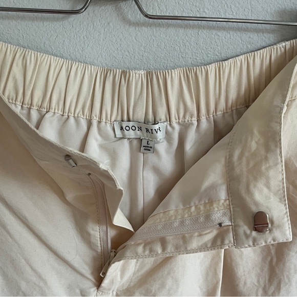 Moon River Eyelet Detail Set: Puff Sleeve Front Tie Top and Shorts in Ivory - Picture 6 of 8